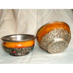Bowls from amber and silver